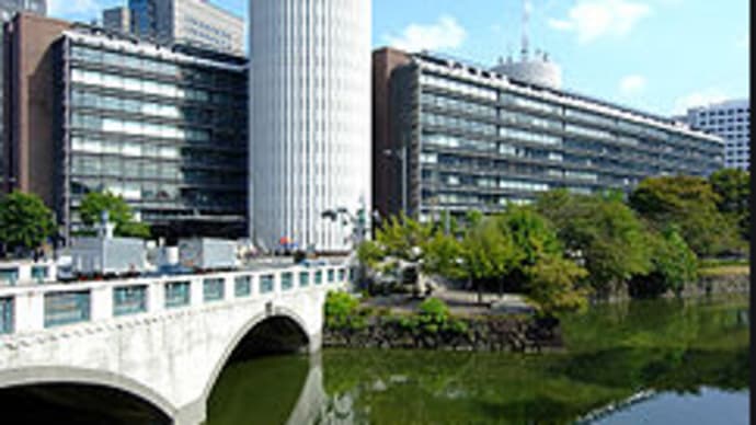 菅内閣不支持率49%、初めて支持上回るコロナ対策評価せず62%毎日新聞世論調査