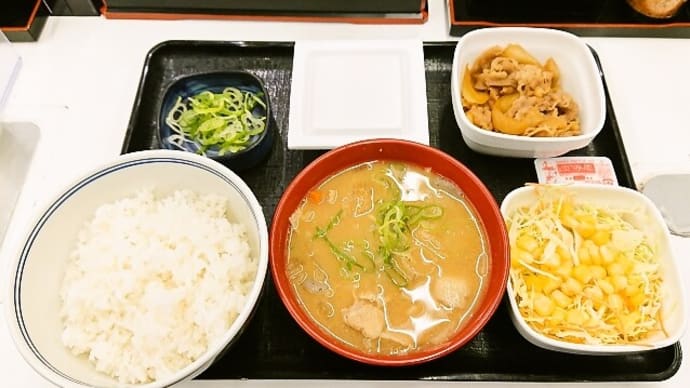 吉野家(茅場町店)で納豆牛小鉢定食+とん汁変更(2022年2月22日)
