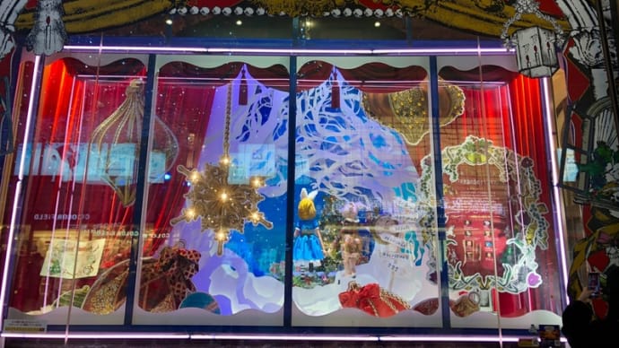 阪急うめだ百貨店のクリスマスのディスプレイ