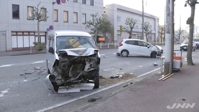 栃木でクソババアが軽バンで小型乗用車に打つかり、自業自得で意識不明の重体