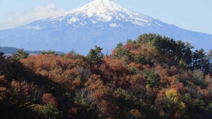 鳥海山と紅葉