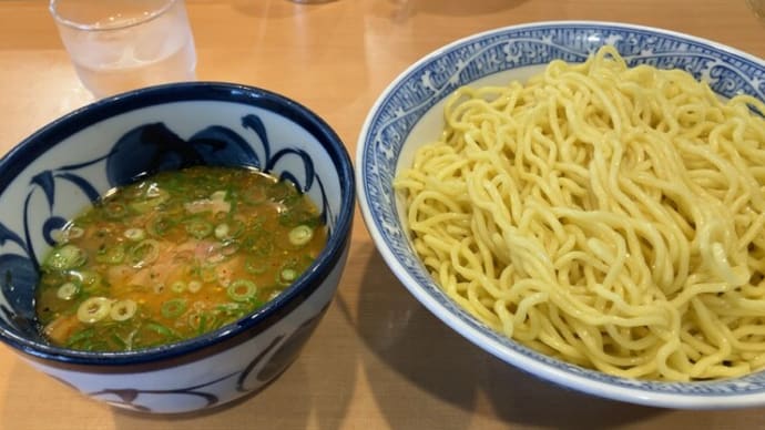 暑い最中、つけめんを・・・
