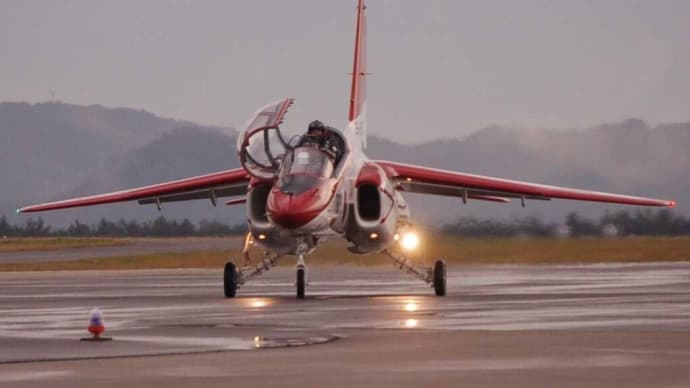 Ｔ-4　26-5809　第13飛行教育団　中等練習機