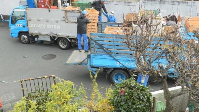 この日は「不燃物回収日」だったので色々な不用品を捨ててもらいました
