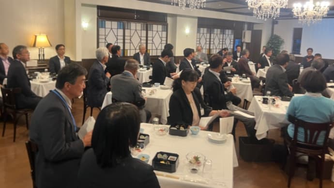 自治会連合会と日田市議会の意見交換・懇親会。