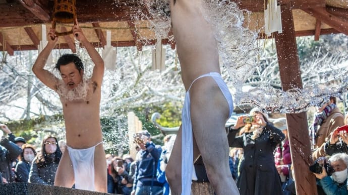 大国祷会成満祭【長勝寺】極寒の水行、カメラマンの数も増えましたね