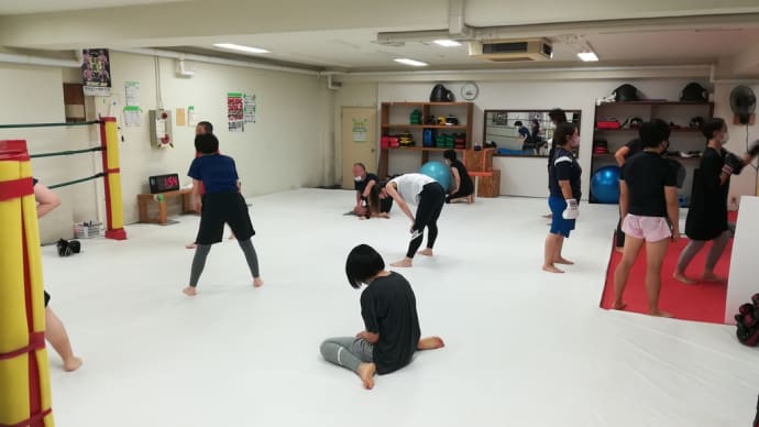 (金)キックボクシング初級19:30~&ブラジリアン柔術打ち込みクラス21:00~