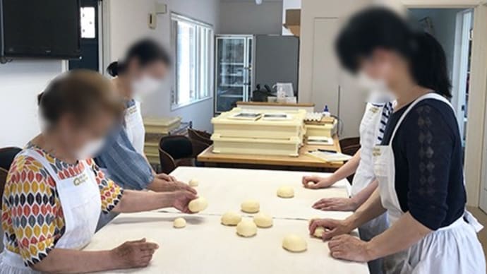 健康志向の食パン2種類です。