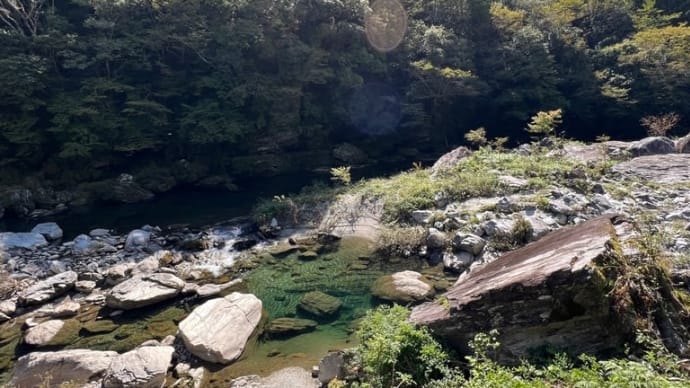 険道の旅「川奈路渓流休憩所」「憩いの広場」高知県道・愛媛県道6号 7〔高知県土佐町〕