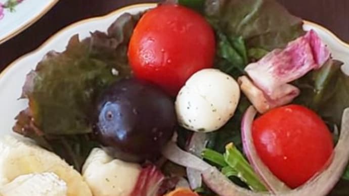 有精卵と有機野菜クロワッサンサンド