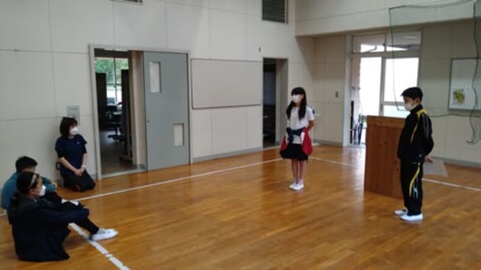 10月17日(月) 児童会後期の任命式