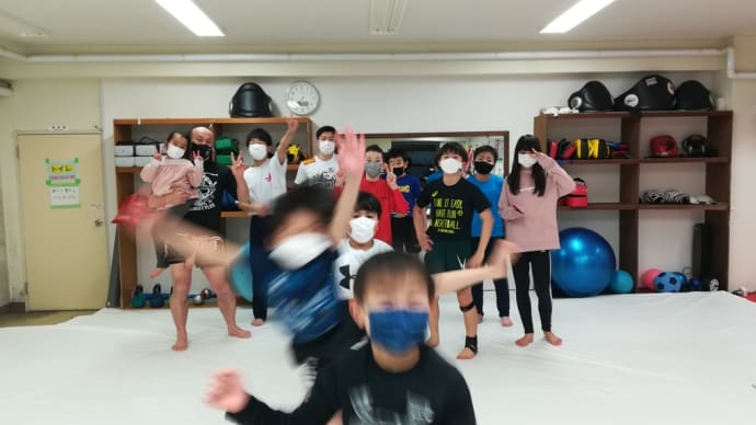 (木)キッズ格闘技クラス18:30~