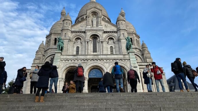 モンマルトルの心臓　サクレ・クール寺院　パリ