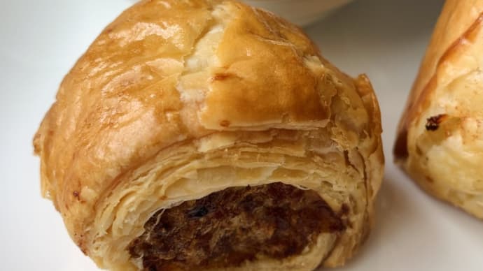ソーセージロール sausage rolls