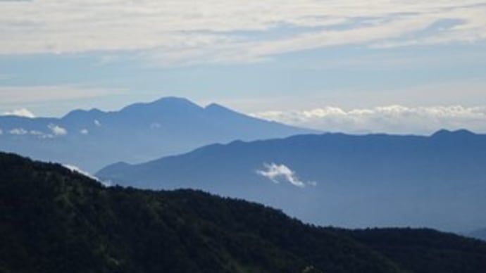 テント泊で横通岳、常念岳 2