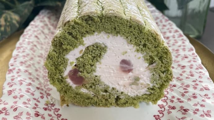 「抹茶さくらロール」