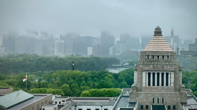 2回に分けて4時間ぐらいずつ寝るのが理想??