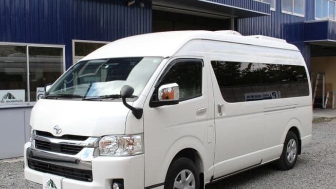 新車 ハイエース特装車 キャンピング オーダー架装