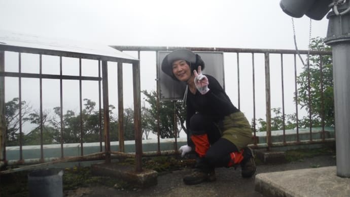 高見山 未踏の桃俣から あついよ~~(;_;)/~~~
