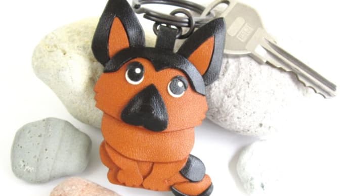 ジャーマンシェパードが犬のキーホルダーまちぼう犬に新登場!