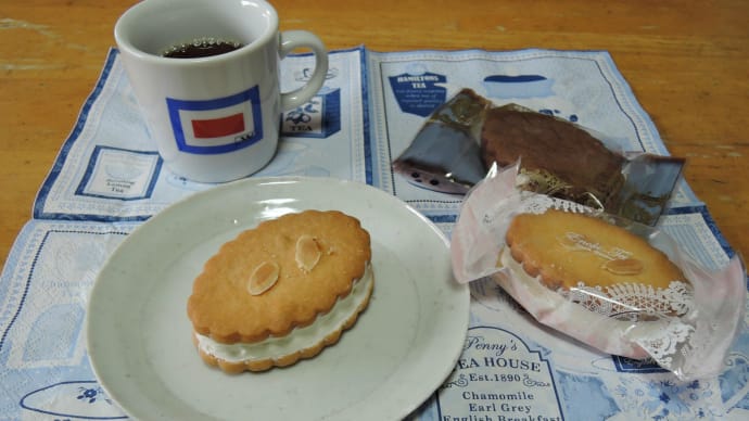 ２０１６・１・３１　おばさんの好きな焼き菓子　横浜山手えの木ていのチェリーサンド(^^♪