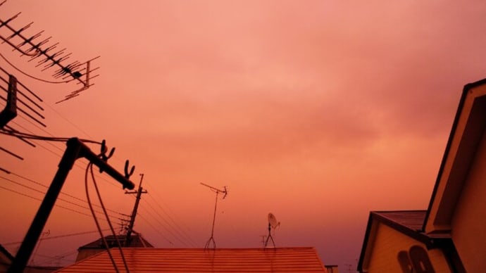 雨降り､､､一瞬のオレンジ夕景