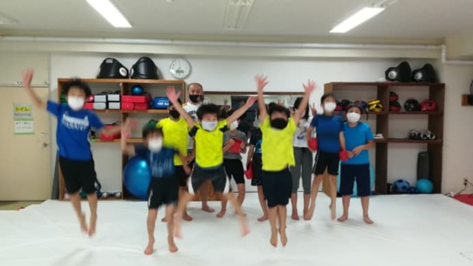 (木)キッズ格闘技クラス18:30~