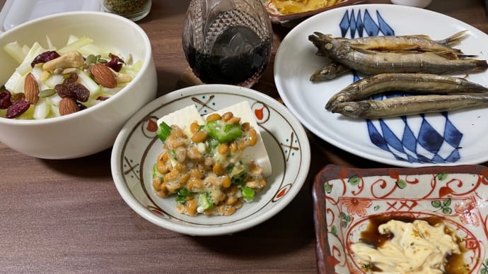 最近の夕食は、和洋折衷。シメは鍋の中のスープ。