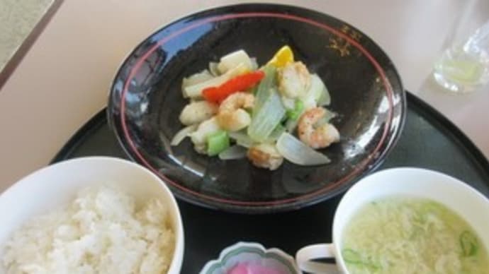 再訪「レストラン四季音」、魚介と彩野菜の塩炒め、ソースかつ丼