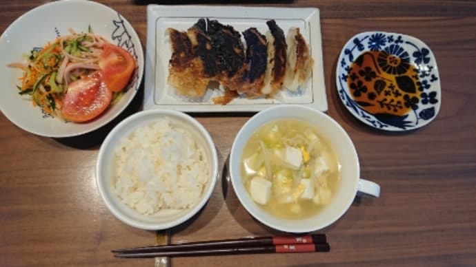 自己紹介&修行中だけどいきなり冷凍餃子
