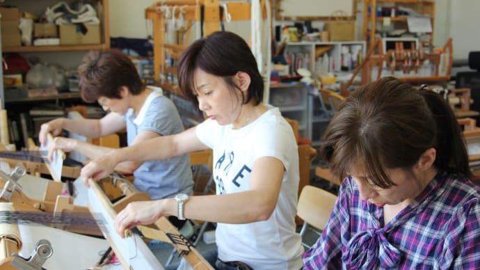 手織り体験に来ました　　　　　　　　　竹島クラフトセンター
