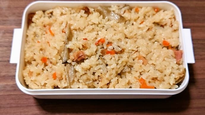今日の手作り弁当(炊き込みご飯の焼きさば弁当)(2024年6月6日)