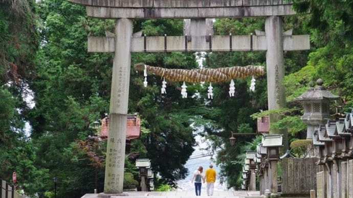 生駒の宝山寺参道を歩く