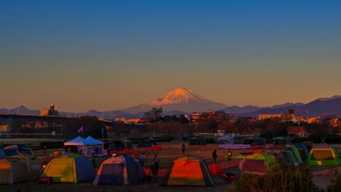 07/Jan  朝焼けの富士山とロウバイと冬桜と水仙とユキヤナギとカワセミ