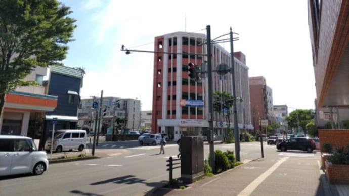 南通りのクローバー