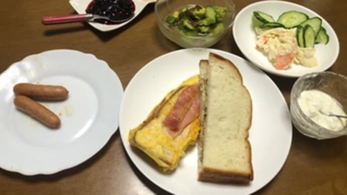 今日のモーニング(フレンチトースト&ツナサンド)