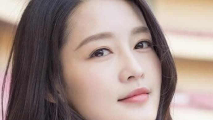 リー・チン(李沁)