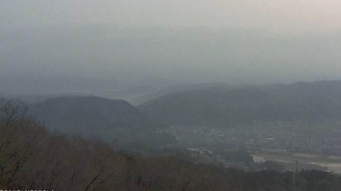 今朝は霧なし、気温上昇