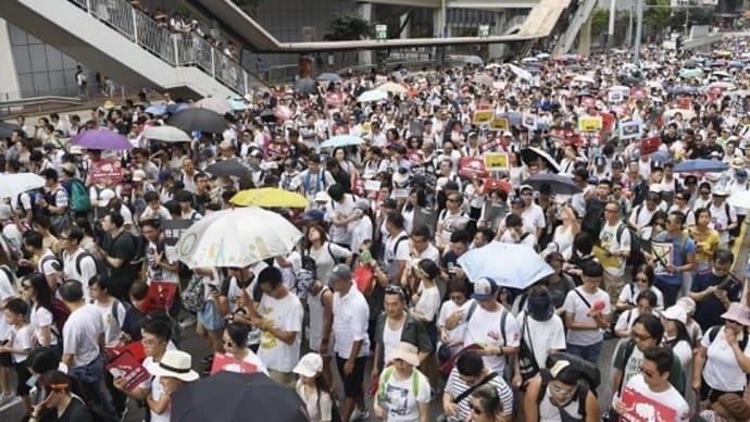 香港で、『一国二制度』を骨抜きにされる「逃亡犯条例」改正に反対する大規模デモが連発