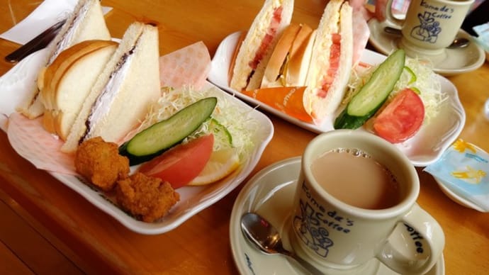 コメダ珈琲でランチ!と今朝の庭の花