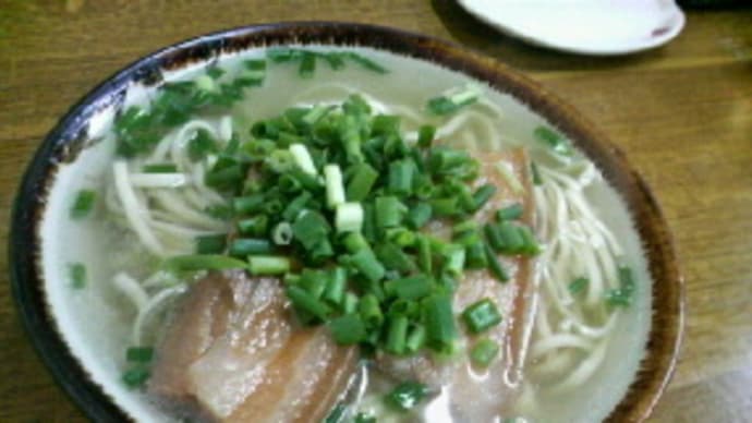 ラーメン93( 亀かめそば・那覇)