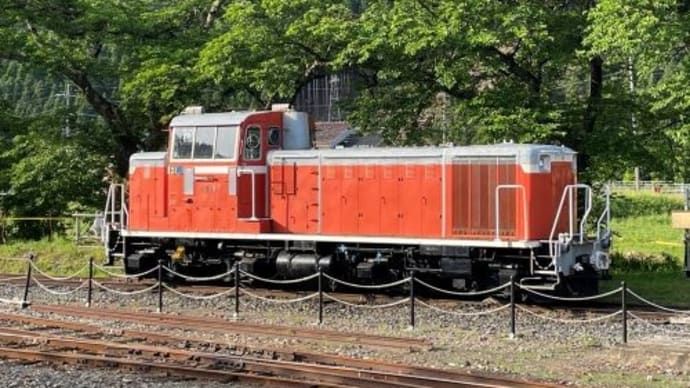 鳥取の列車（若狭鉄道DD16ディーゼル機関車）