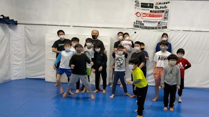 (火)キッズ格闘技クラス19:00〜