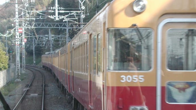 京阪3000系、、何処か特定できないが、、京阪本線のはず、、2002年12月　12:57 