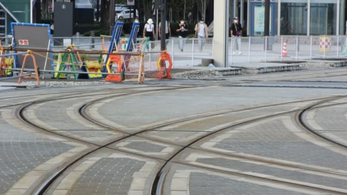 20-Aug-20 富山駅北口で電車を見て時間つぶし