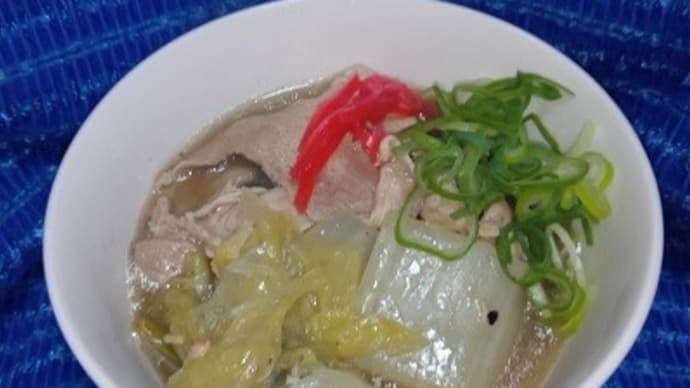 切り落とし豚肉入り白菜スープ、昨日の晩御飯ね:P