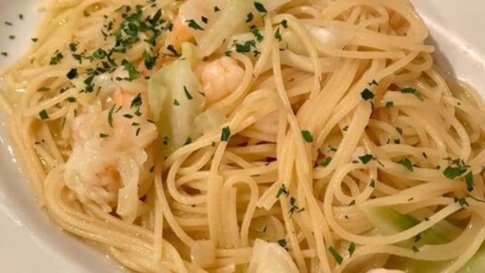小エビとキャベツのアンチョビ風味パスタ PRANZO A タベルナキンタ