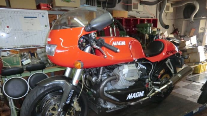 MAGNI (マーニ) 1100 SFIDA の納車整備