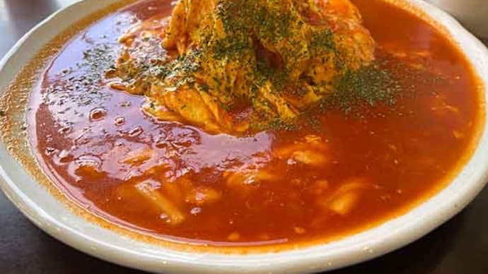 「YEBISU CAFE」のトマトチーズオムライス！