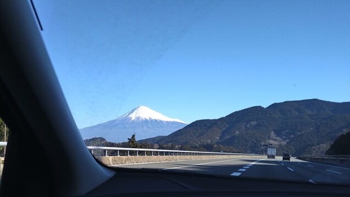 伊豆は春でした〜富士山は雪化粧